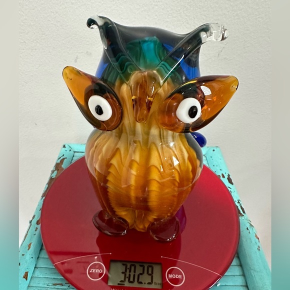 Art Glass Owl Paperweight - Picture 2 of 12